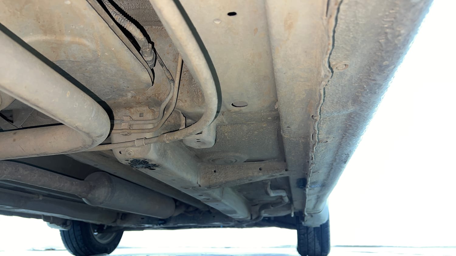 Used 2018 Maruti Suzuki Ertiga ZXI+ Petrol Manual extra REAR RIGHT UNDERBODY VIEW