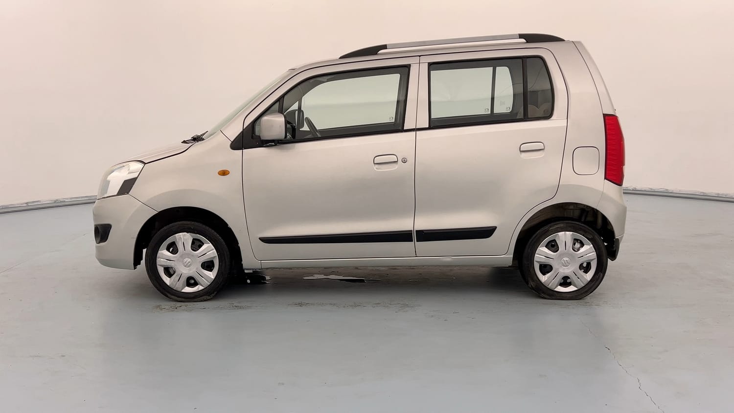 Used 2018 Maruti Suzuki Wagon R 1.0 VXI AMT Petrol Automatic exterior LEFT SIDE VIEW