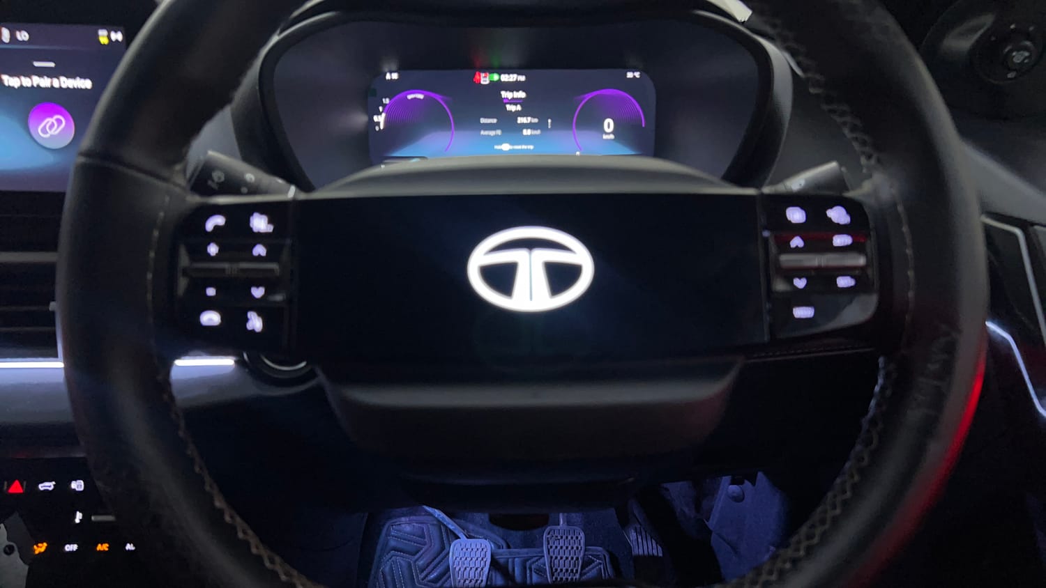 Used 2024 Tata Nexon Fearless 1.2 Revotron Petrol 6MT DT Petrol Manual top_features Airbags