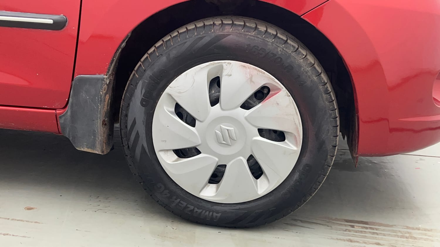 Used 2017 Maruti Suzuki Celerio VXi Petrol Manual tyres RIGHT FRONT TYRE RIM VIEW