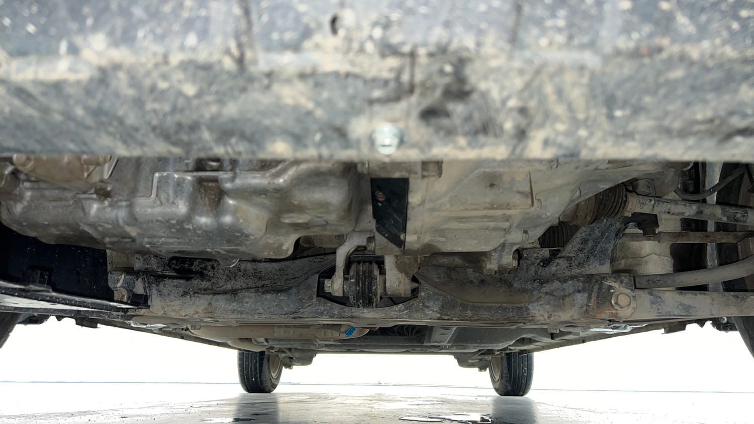 Used 2014 Honda City V Petrol Manual extra FRONT LEFT UNDERBODY VIEW