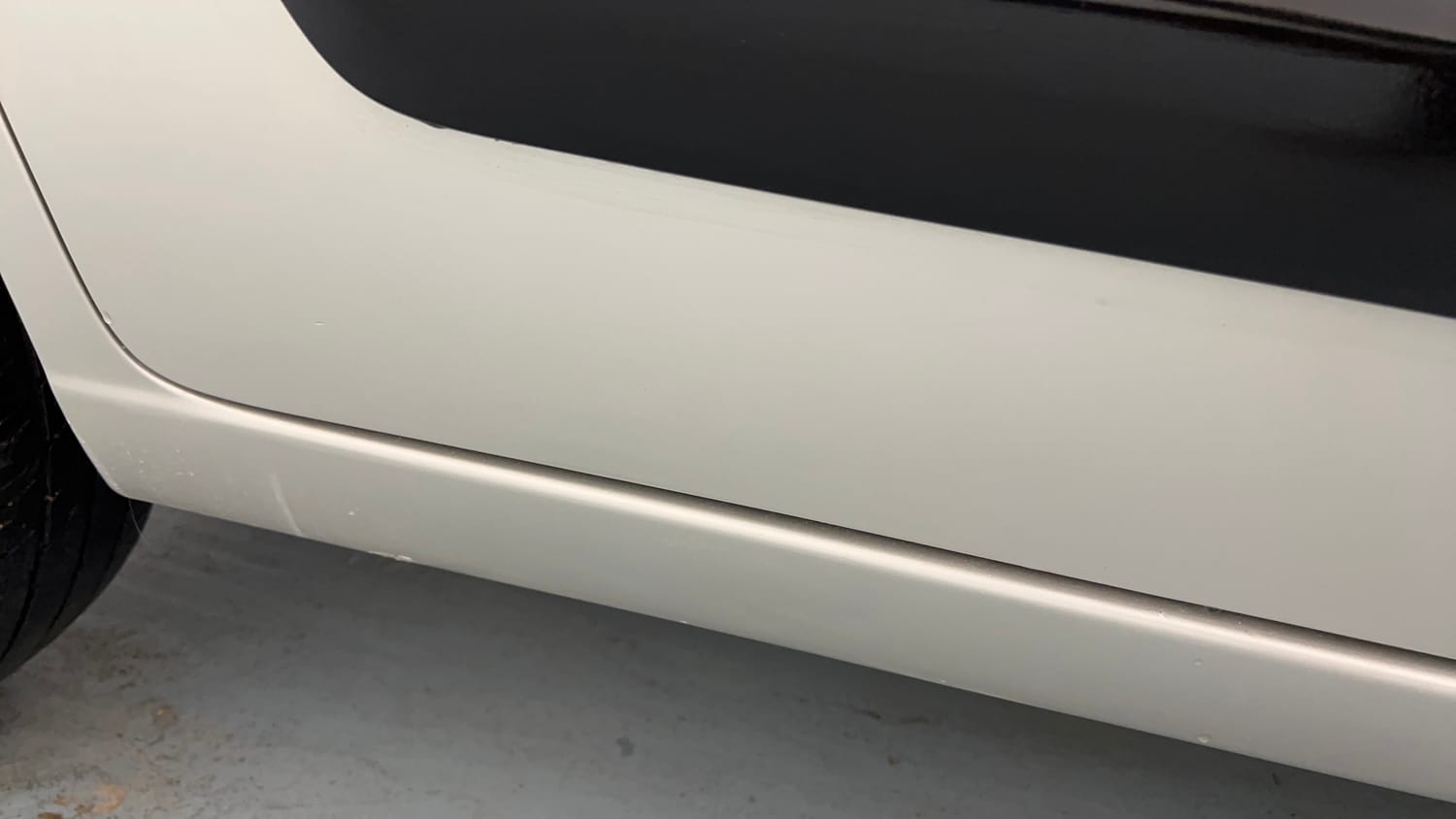 Used 2018 Maruti Suzuki Wagon R 1.0 VXI AMT Petrol Automatic dents MINOR SCRATCH