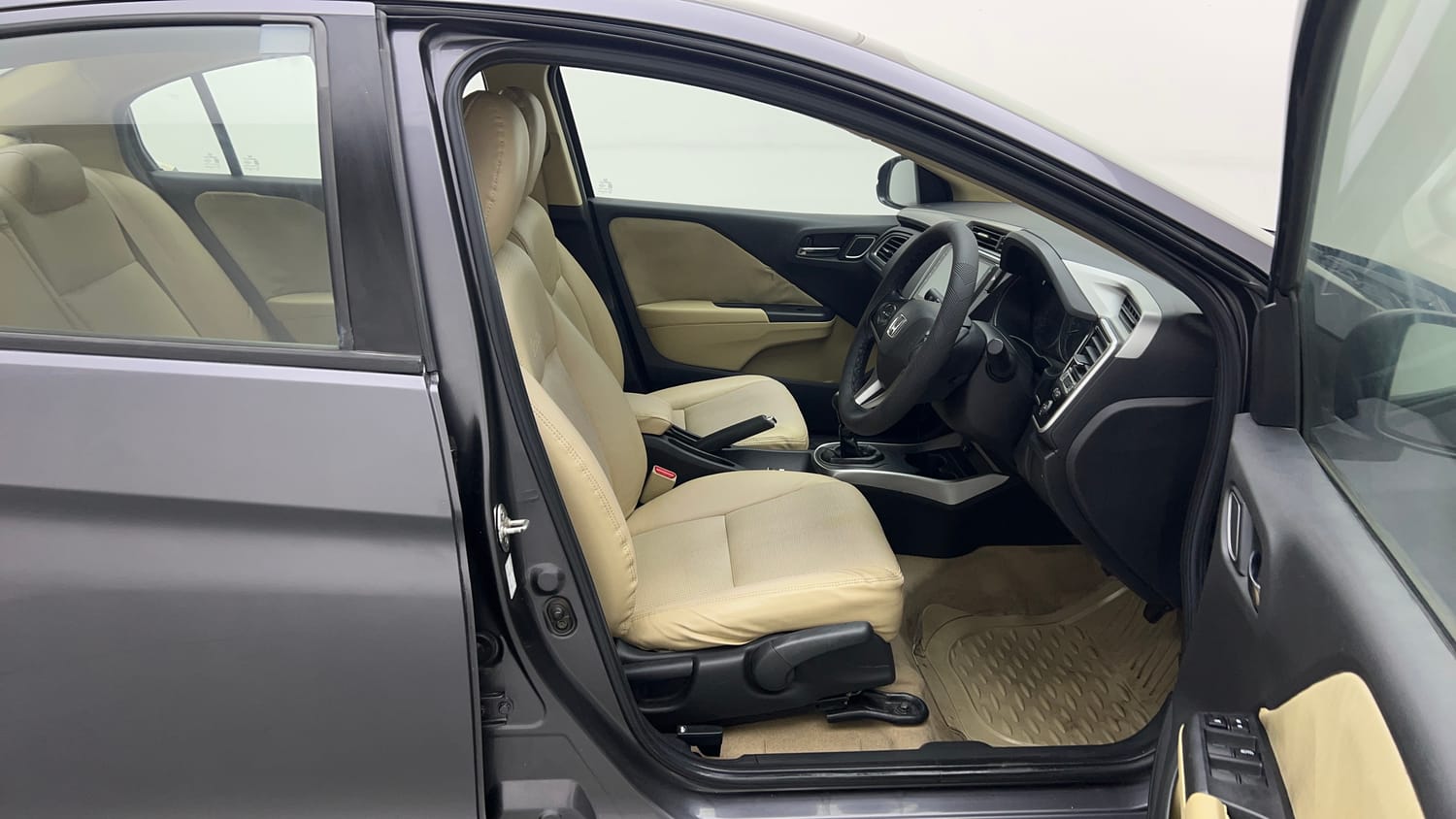 Used 2019 Honda City V Petrol Petrol Manual interior RIGHT SIDE FRONT DOOR CABIN VIEW