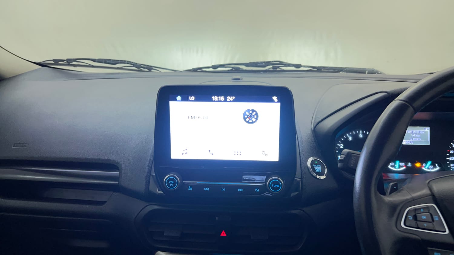 Used 2018 Ford EcoSport Titanium + 1.5L Ti-VCT AT Petrol Automatic top_features Integrated (in-dash) music system