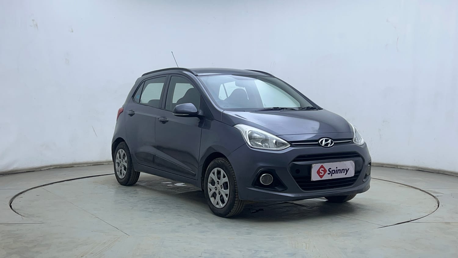 Used 2015 Hyundai Grand i10 Sportz 1.2 Kappa VTVT Petrol Manual exterior RIGHT FRONT CORNER VIEW