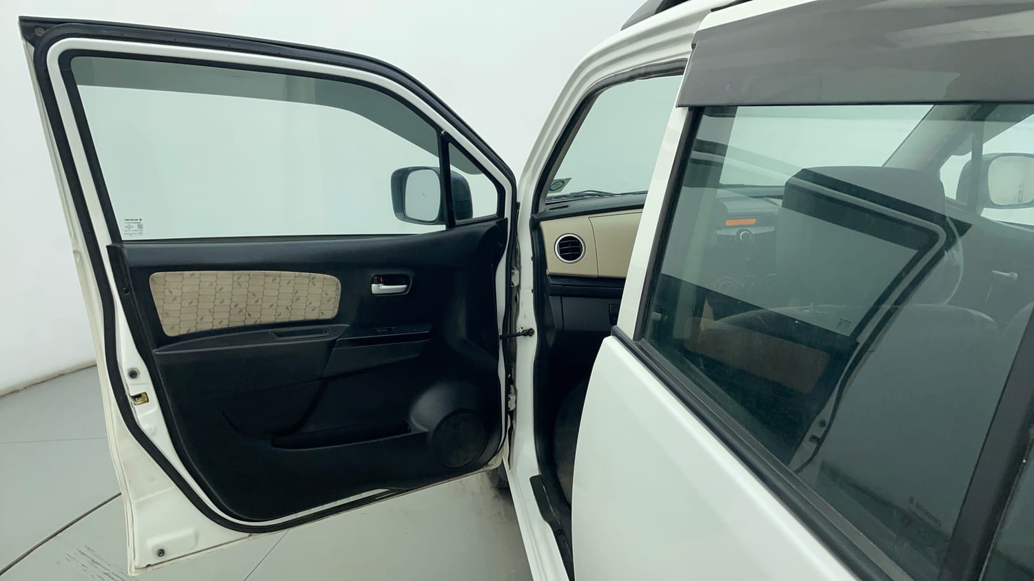 Used 2018 Maruti Suzuki Wagon R 1.0 VXI AMT Petrol Automatic interior LEFT FRONT DOOR OPEN VIEW