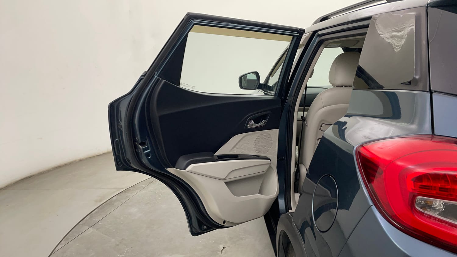 Used 2022 Mahindra XUV 300 W8 (O) 1.5 Diesel AMT Diesel Automatic interior LEFT REAR DOOR OPEN VIEW