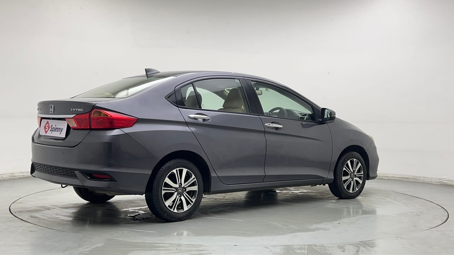 Used 2019 Honda City V Petrol Petrol Manual exterior RIGHT REAR CORNER VIEW