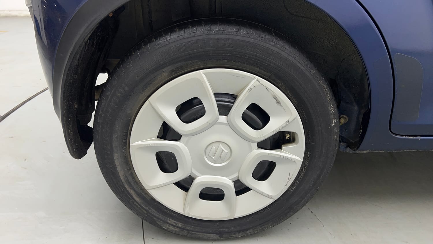 Used 2019 Maruti Suzuki Ignis Delta 1.2 MT Petrol Manual tyres RIGHT REAR TYRE RIM VIEW