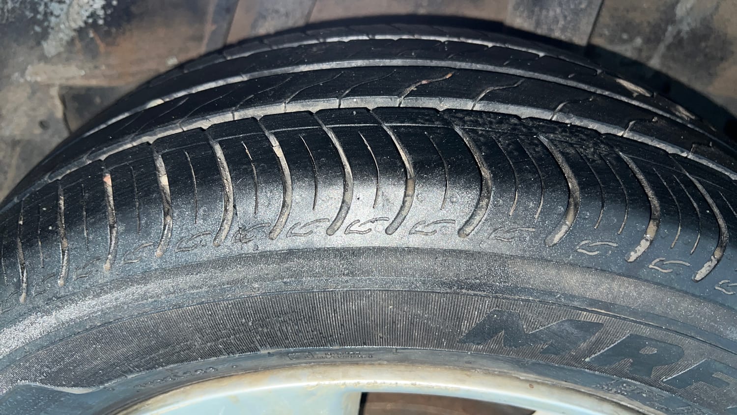 Used 2016 Honda Jazz VX Petrol Petrol Manual tyres LEFT REAR TYRE TREAD VIEW