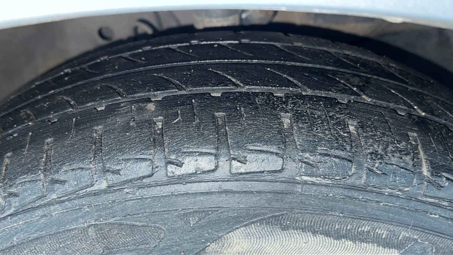 Used 2019 Honda City V CVT Petrol Petrol Automatic tyres RIGHT FRONT TYRE TREAD VIEW