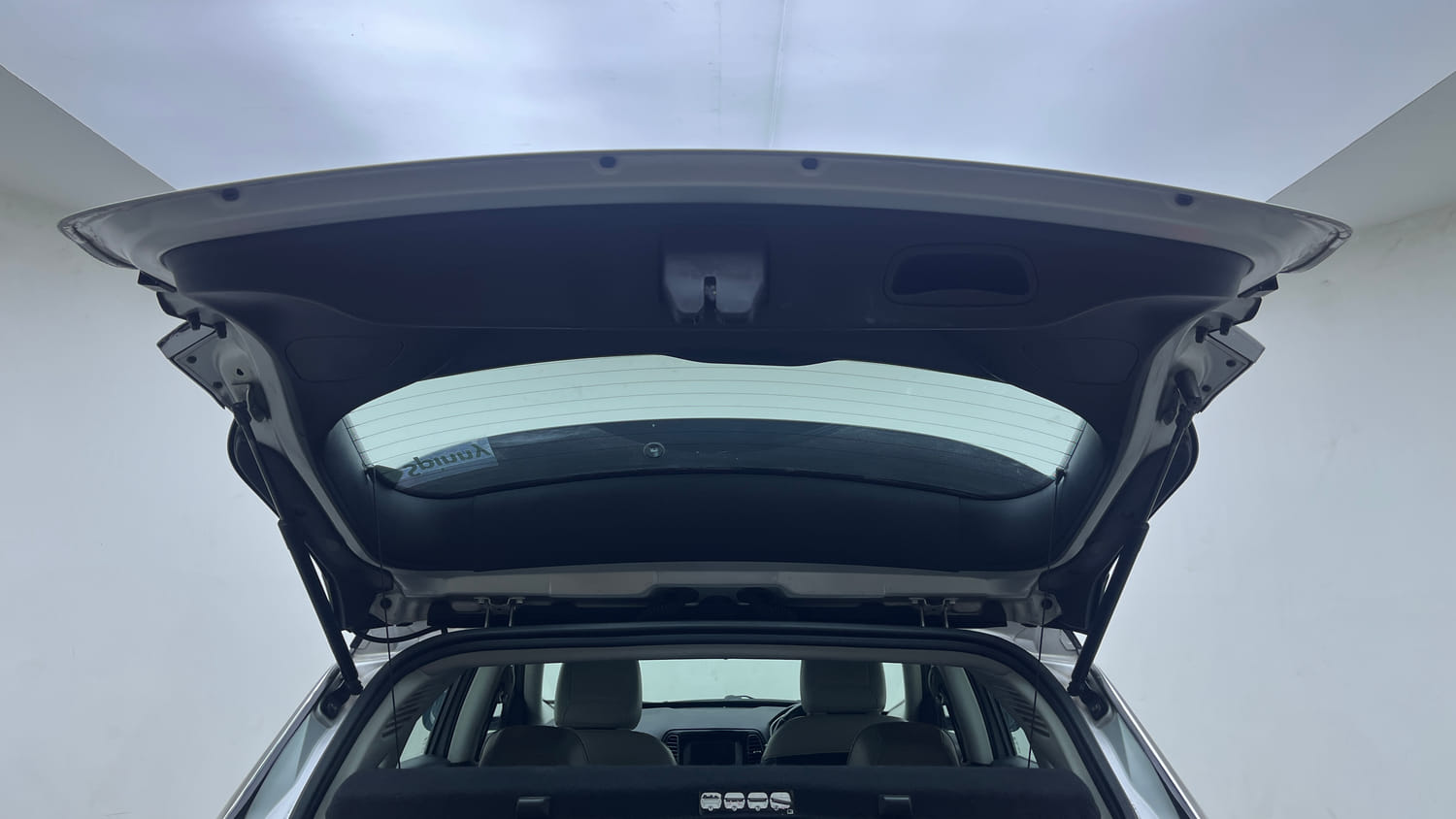 Used 2018 Jeep Compass Limited (O) 2.0 Diesel Diesel Manual interior DICKY DOOR OPEN VIEW