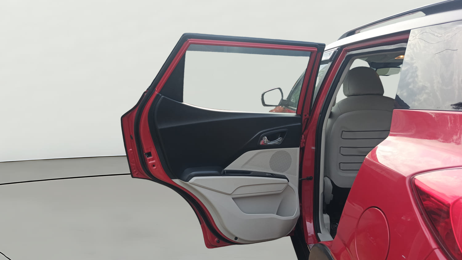 Used 2022 Mahindra XUV 300 W8 (O) 1.5 Diesel AMT Diesel Automatic interior LEFT REAR DOOR OPEN VIEW