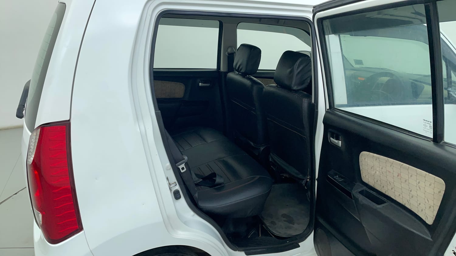 Used 2018 Maruti Suzuki Wagon R 1.0 VXI AMT Petrol Automatic interior RIGHT SIDE REAR DOOR CABIN VIEW