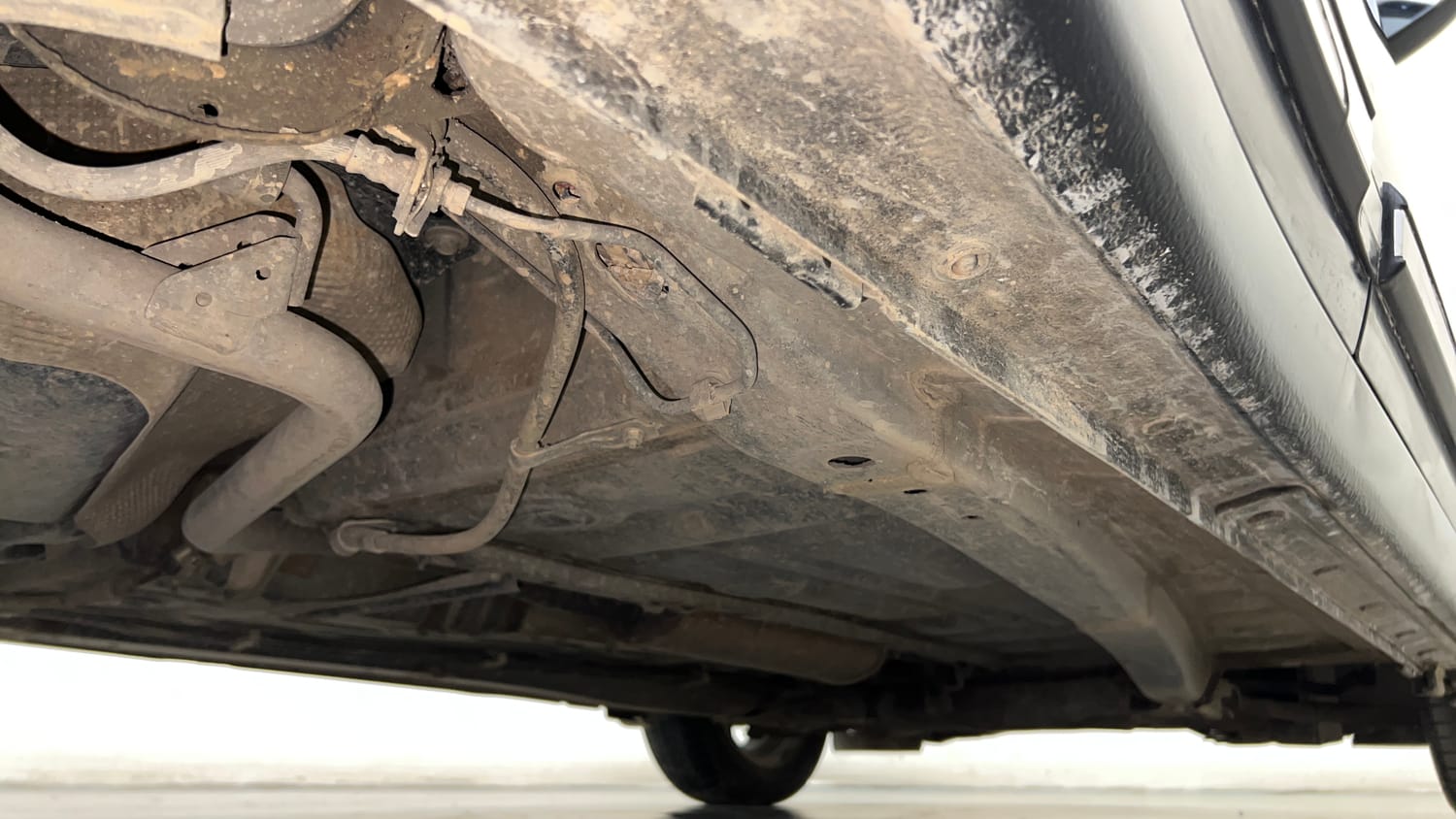 Used 2018 Maruti Suzuki Swift ZXi AMT Petrol Automatic extra REAR RIGHT UNDERBODY VIEW