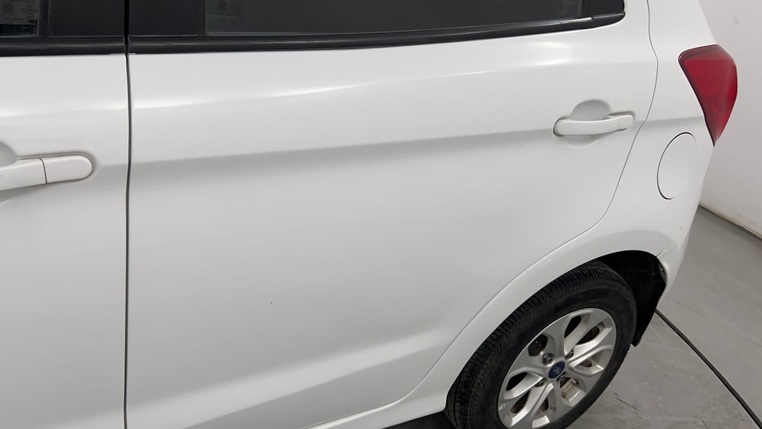 Used 2018 Ford Figo Titanium 1.2 Ti-VCT Petrol Manual dents MINOR SCRATCH