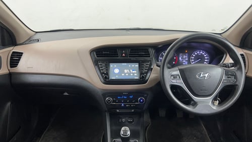 Used 2017 Hyundai Elite i20 Asta 1.4 CRDI Diesel Manual interior DASHBOARD VIEW