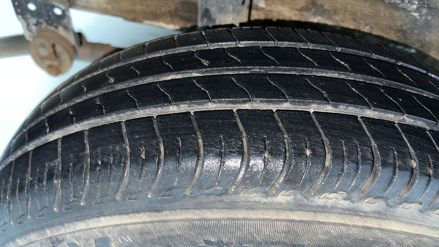 Used 2021 Maruti Suzuki S-Presso VXi Plus Petrol Manual tyres RIGHT REAR TYRE TREAD VIEW