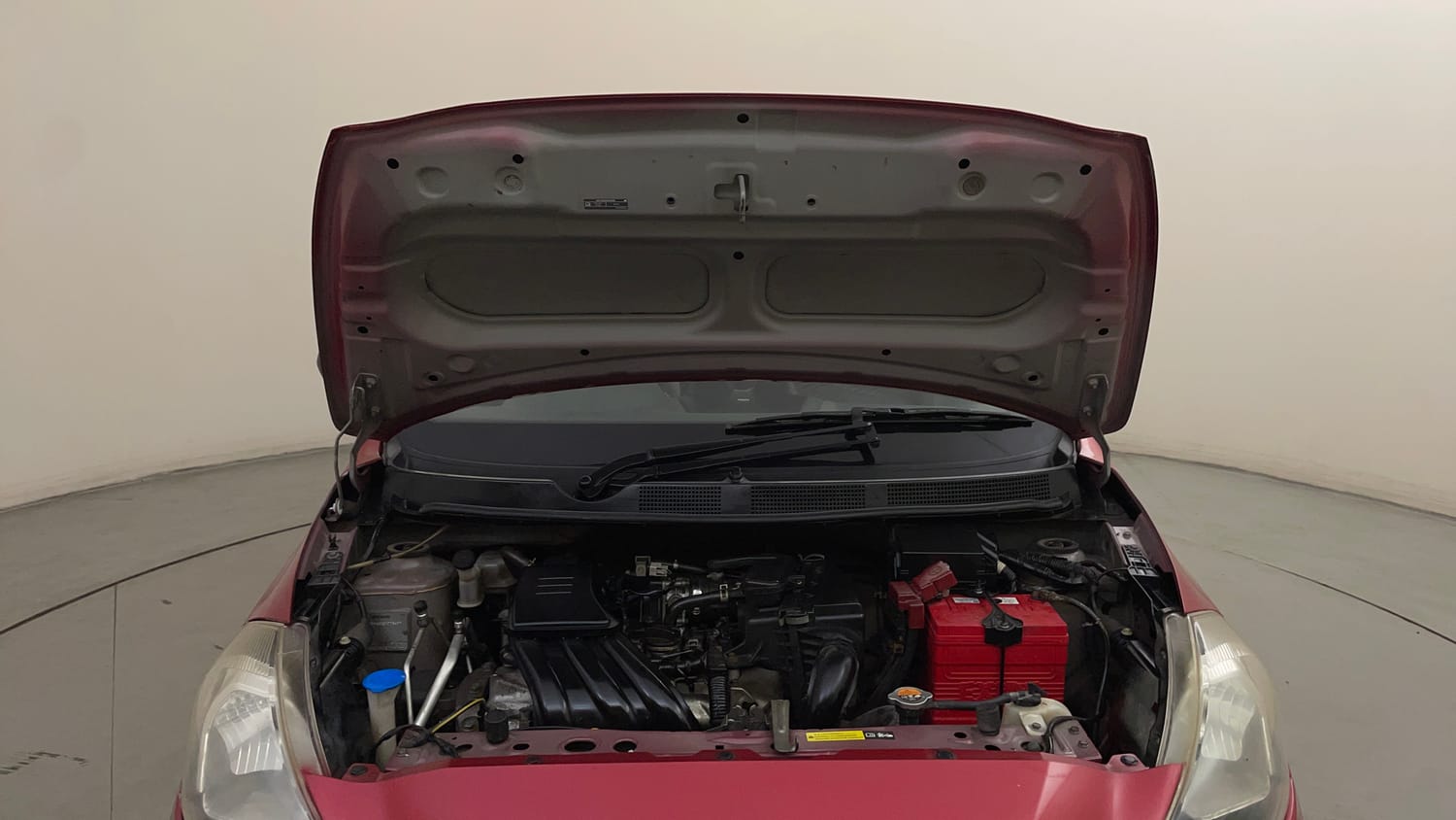 Used 2014 Datsun GO T Petrol Manual engine ENGINE & BONNET OPEN FRONT VIEW