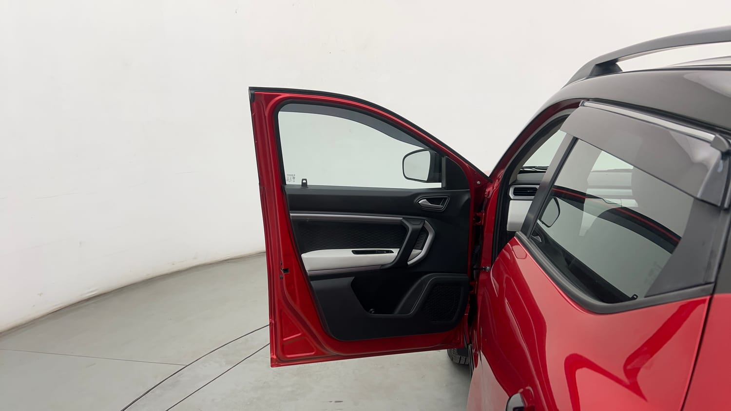 Used 2026 Renault Kiger Emotion CVT Turbo Dual Tone Petrol Automatic interior LEFT FRONT DOOR OPEN VIEW