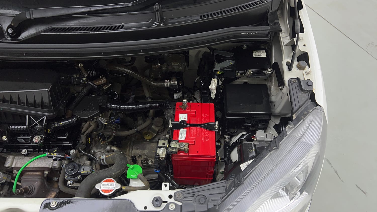 Used 2024 Maruti Suzuki Wagon R VXI 1.0 CNG Cng Manual engine ENGINE LEFT SIDE VIEW