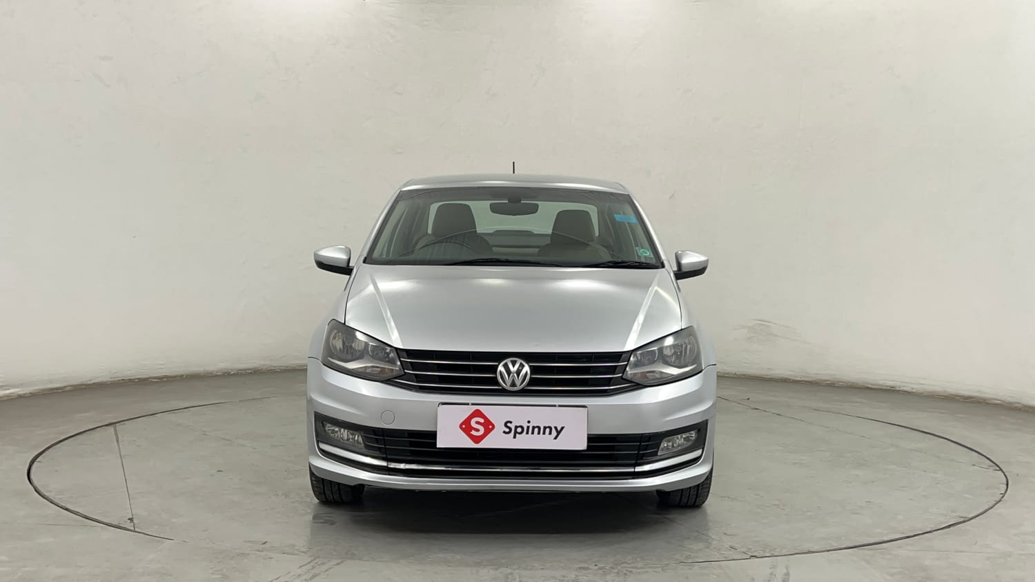 Used 2016 Volkswagen Vento Highline 1.2 (P) AT Petrol Automatic exterior FRONT VIEW