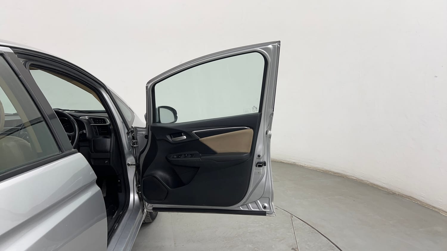 Used 2018 Honda Jazz V Diesel Diesel Manual interior RIGHT FRONT DOOR OPEN VIEW