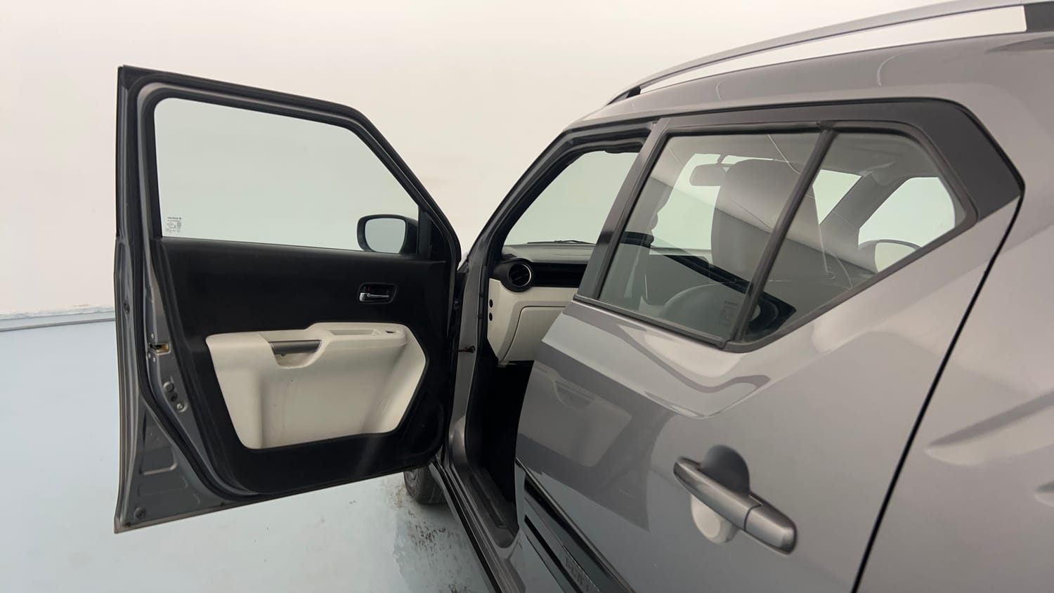Used 2020 Maruti Suzuki Ignis Zeta 1.2 MT Petrol Manual interior LEFT FRONT DOOR OPEN VIEW
