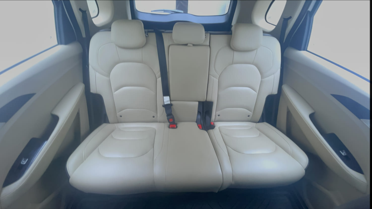 Used 2022 MG Motors Hector Sharp 1.5 Petrol CVT Petrol Automatic interior REAR SEAT CONDITION VIEW