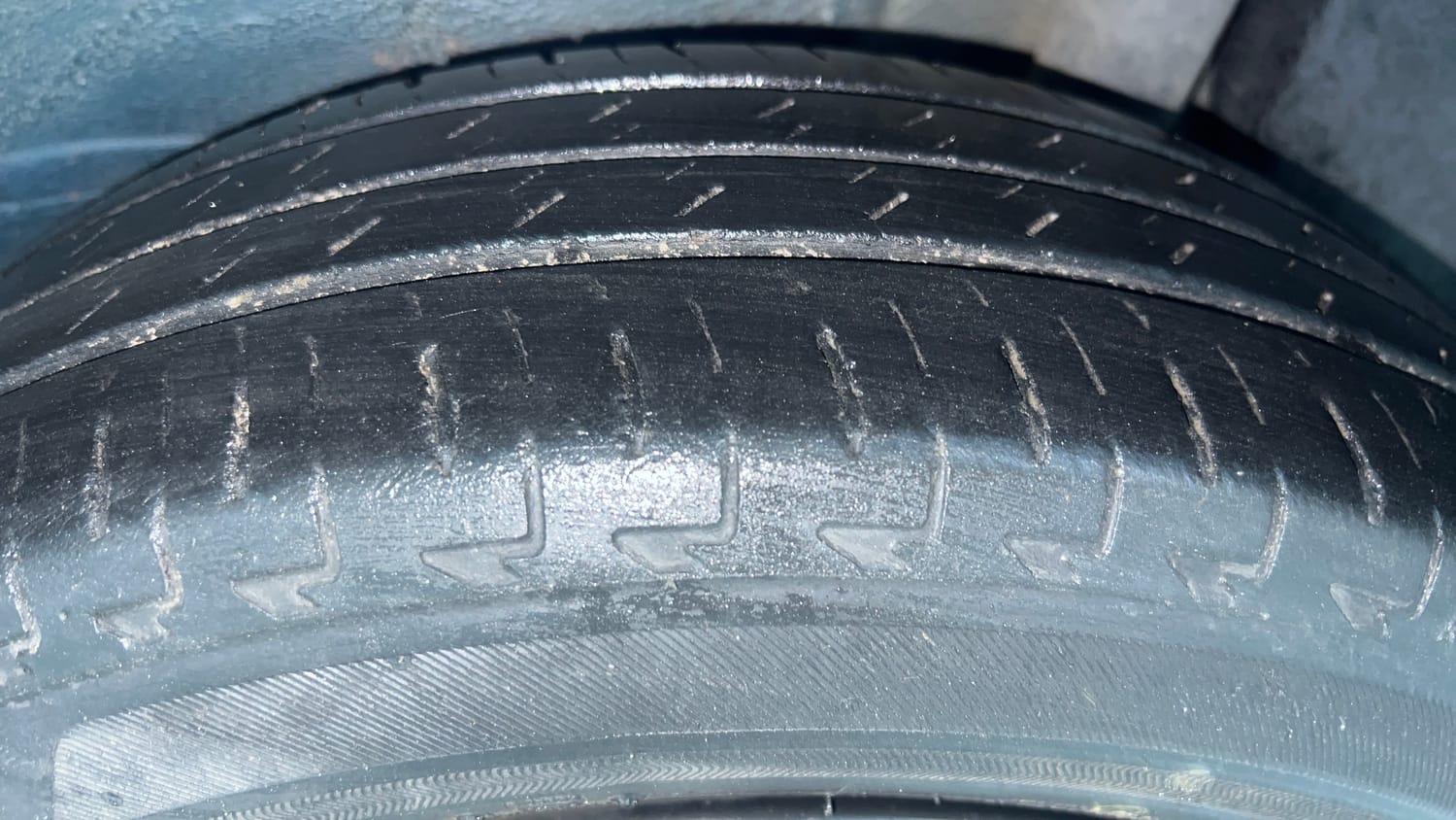 Used 2019 Maruti Suzuki Ignis Delta 1.2 MT Petrol Manual tyres LEFT REAR TYRE TREAD VIEW