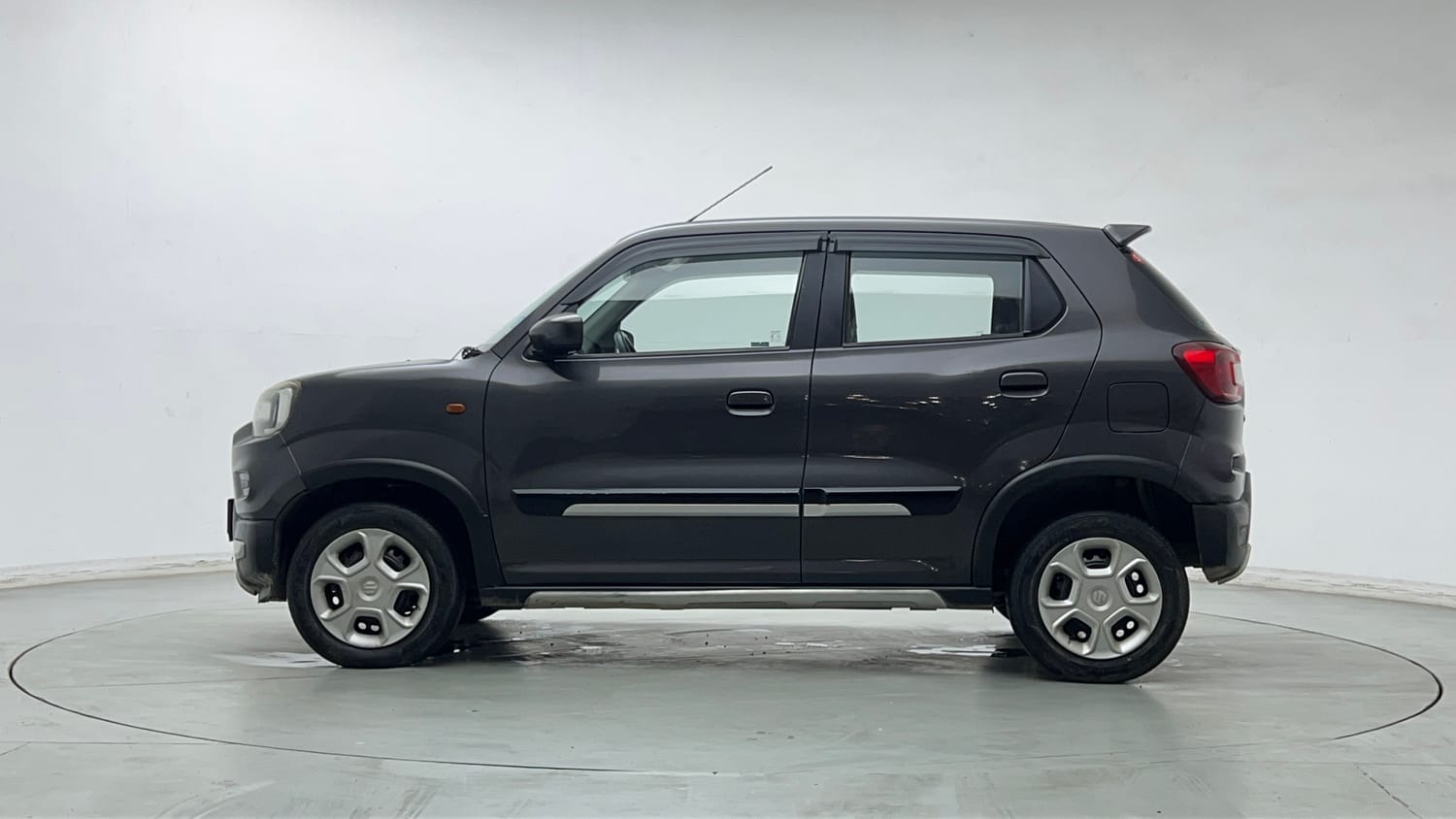 Used 2019 Maruti Suzuki S-Presso VXi Plus AMT Petrol Automatic exterior LEFT SIDE VIEW