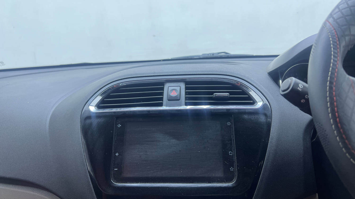 Used 2019 Tata Tiago XZ+ Petrol+cng(outside fitted) Cng Manual top_features Touch screen infotainment system