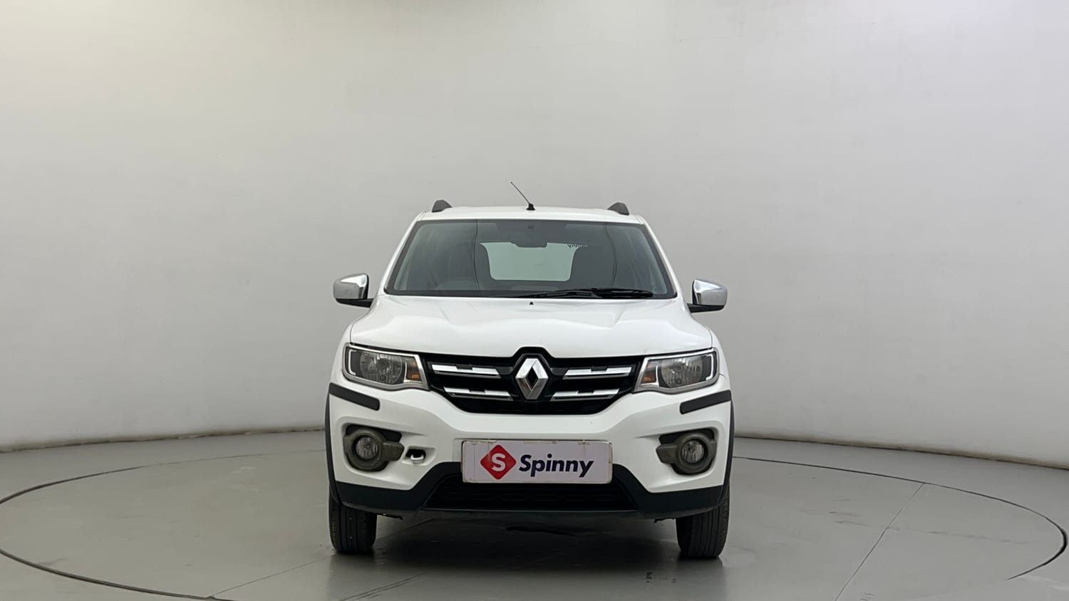 Used 2018 Renault Kwid RXT (O) 1.0 SCE Edition Petrol Manual exterior FRONT VIEW