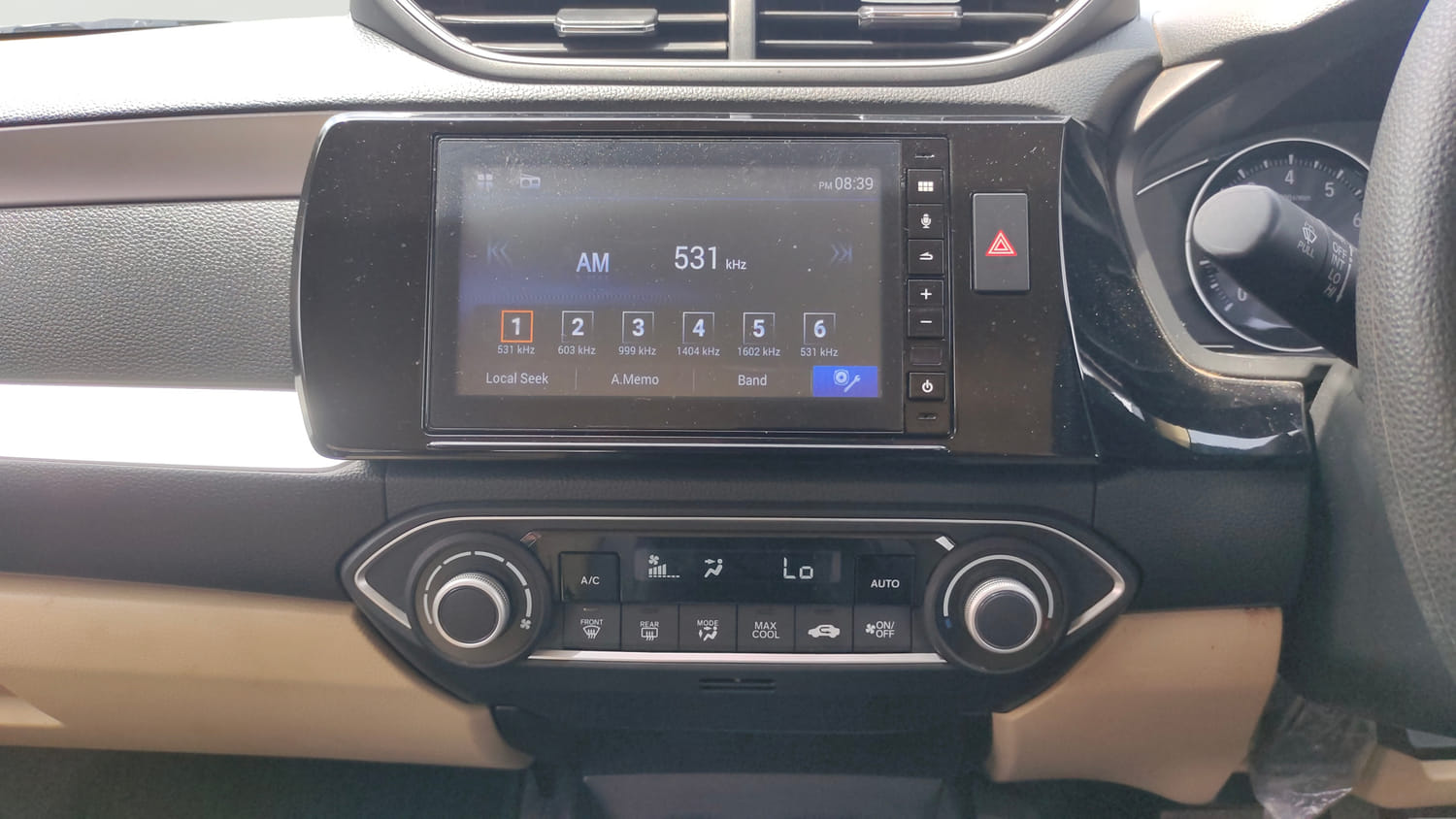 Used 2022 Honda Amaze VX CVT 1.2 Petrol Petrol Automatic interior MUSIC SYSTEM & AC CONTROL VIEW