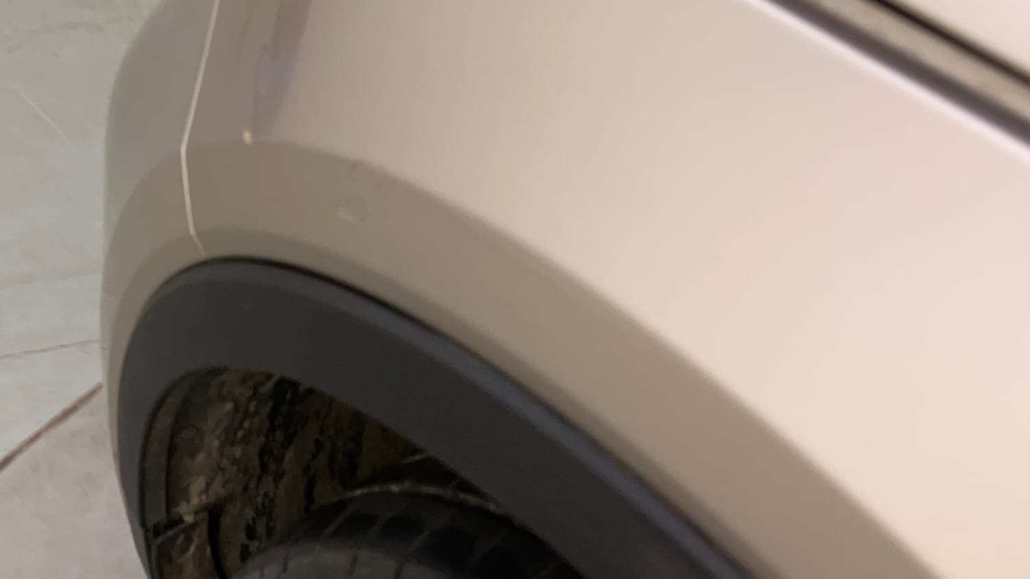 Used 2023 Volvo XC40 B4 Ultimate Petrol Automatic dents MINOR SCRATCH