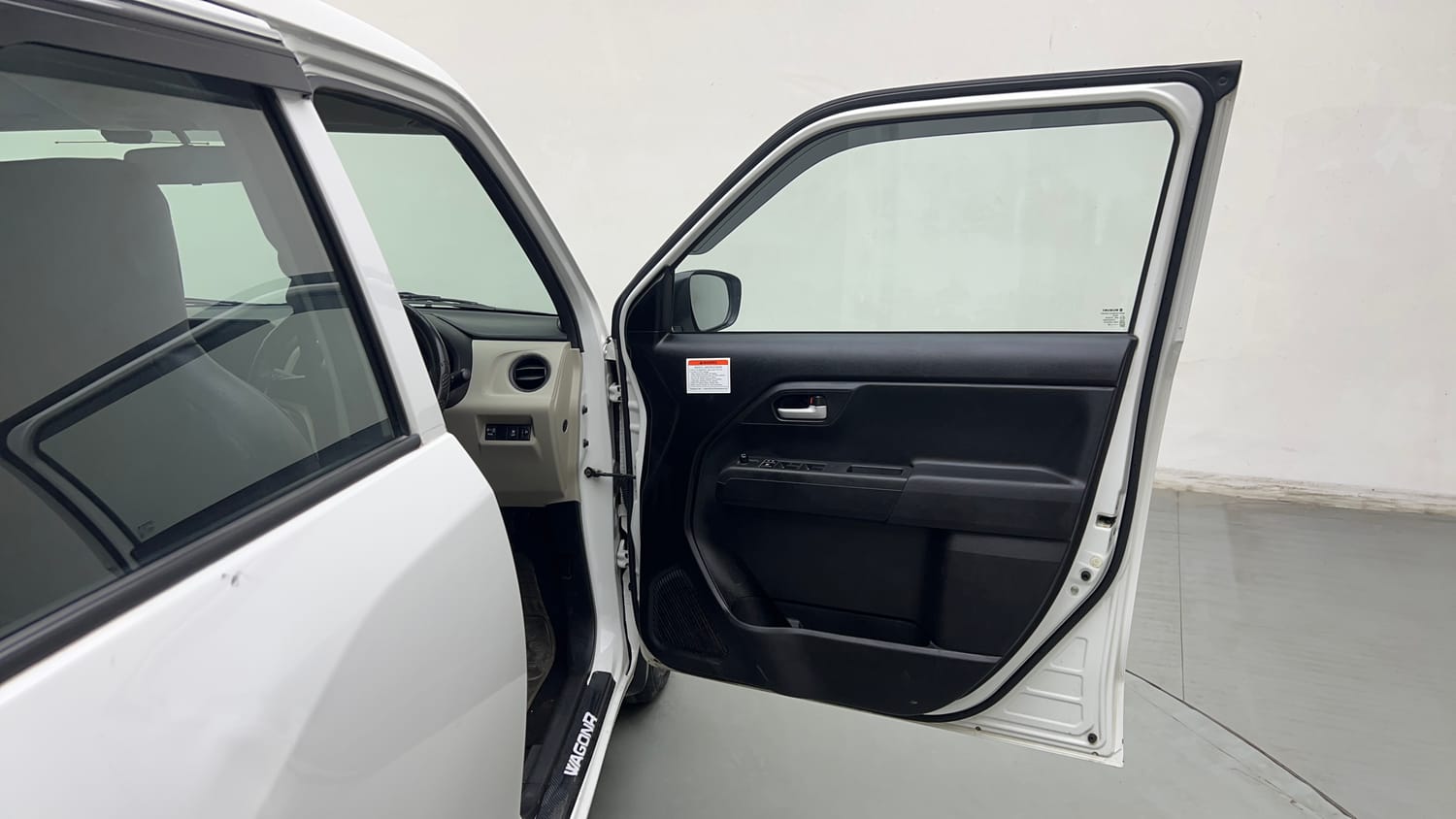 Used 2024 Maruti Suzuki Wagon R VXI 1.0 CNG Cng Manual interior RIGHT FRONT DOOR OPEN VIEW
