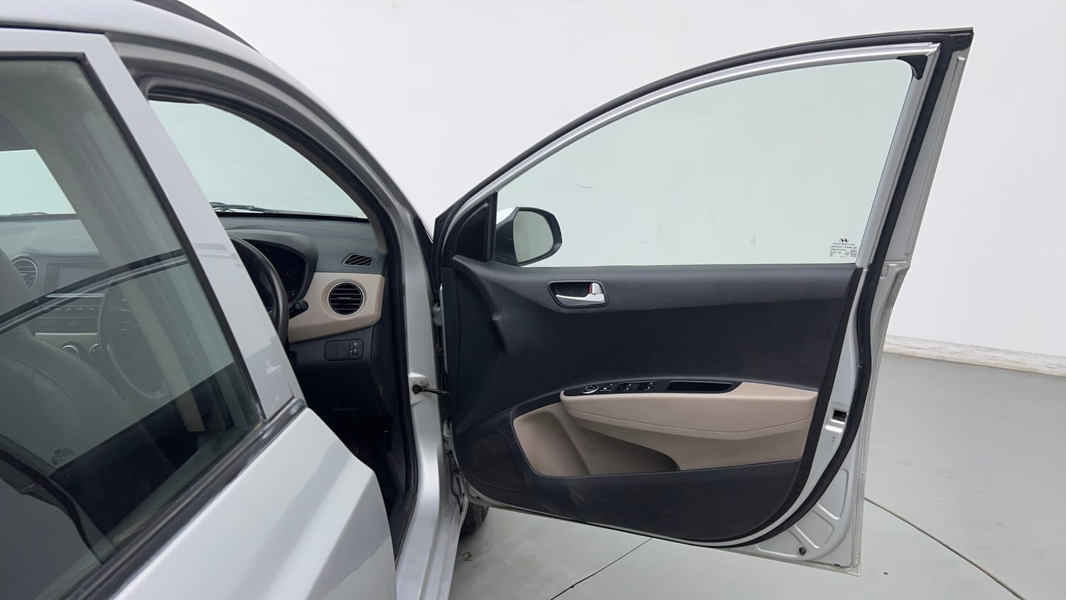 Used 2017 Hyundai Grand i10 Sportz 1.2 Kappa VTVT Petrol Manual interior RIGHT FRONT DOOR OPEN VIEW