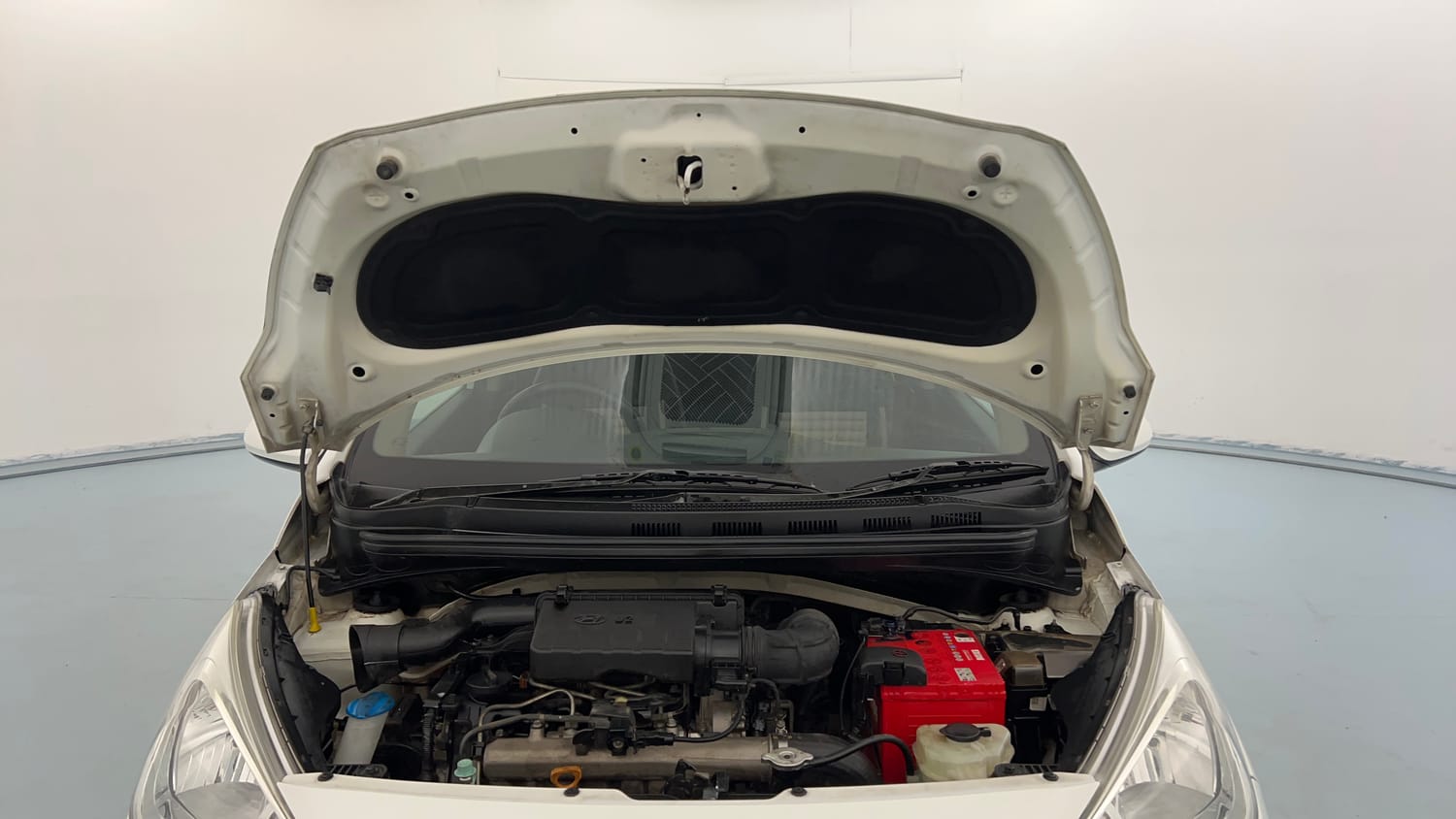 Used 2017 Hyundai Grand i10 Magna U2 1.2 CRDi Diesel Manual engine ENGINE & BONNET OPEN FRONT VIEW