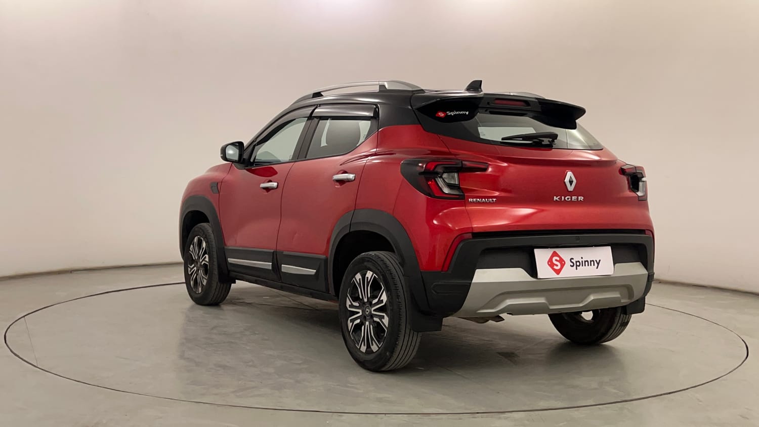 Used 2022 Renault Kiger RXT (O) MT Dual Tone Petrol Manual exterior LEFT REAR CORNER VIEW
