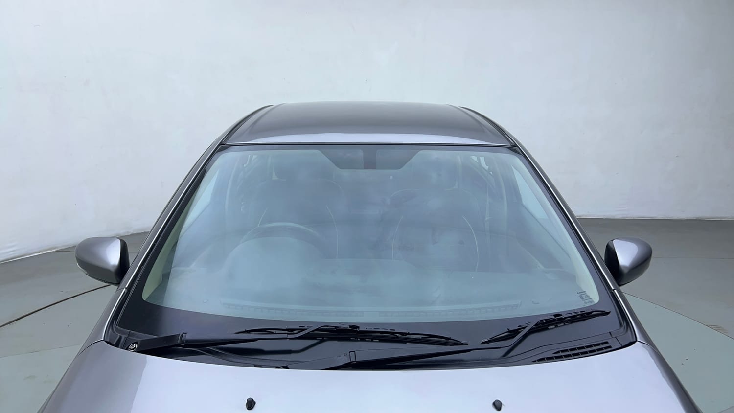 Used 2017 Maruti Suzuki Ciaz Zeta 1.3 Hybrid Diesel Manual exterior FRONT WINDSHIELD VIEW