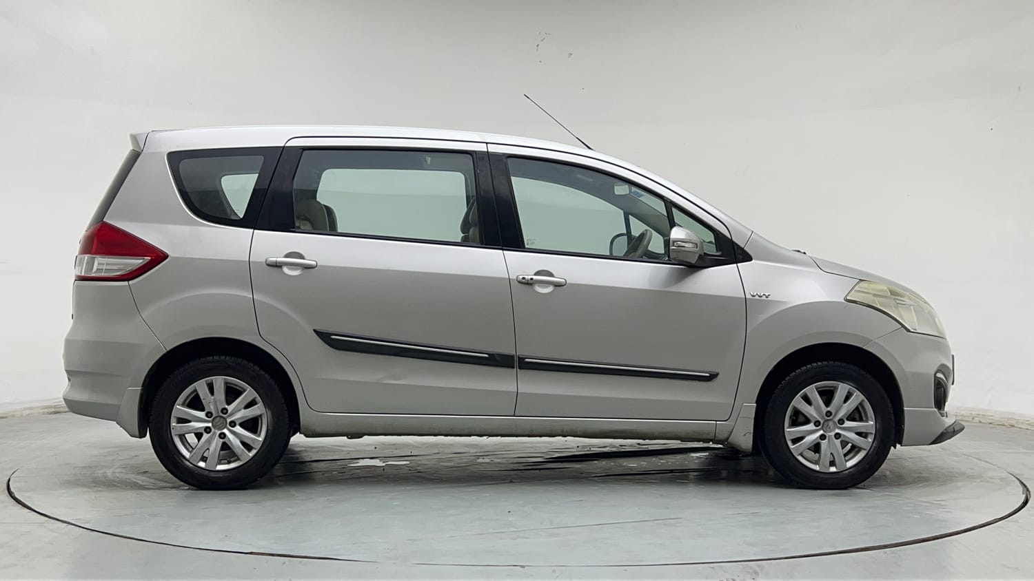 Used 2018 Maruti Suzuki Ertiga ZXI+ Petrol Manual exterior RIGHT SIDE VIEW