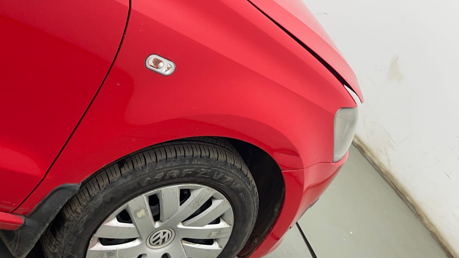 Used 2012 Volkswagen Polo Comfortline 1.2L (P) Petrol Manual dents MINOR SCRATCH