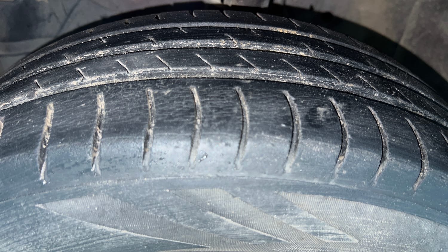 Used 2016 Honda Amaze 1.2 S i-VTEC Petrol Manual tyres LEFT FRONT TYRE TREAD VIEW