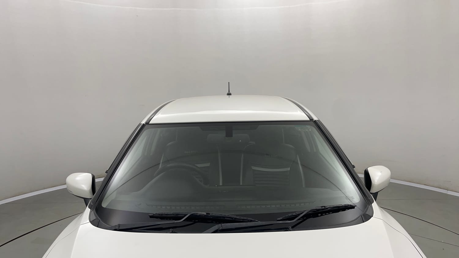 Used 2021 Maruti Suzuki Baleno Zeta Petrol Manual exterior FRONT WINDSHIELD VIEW