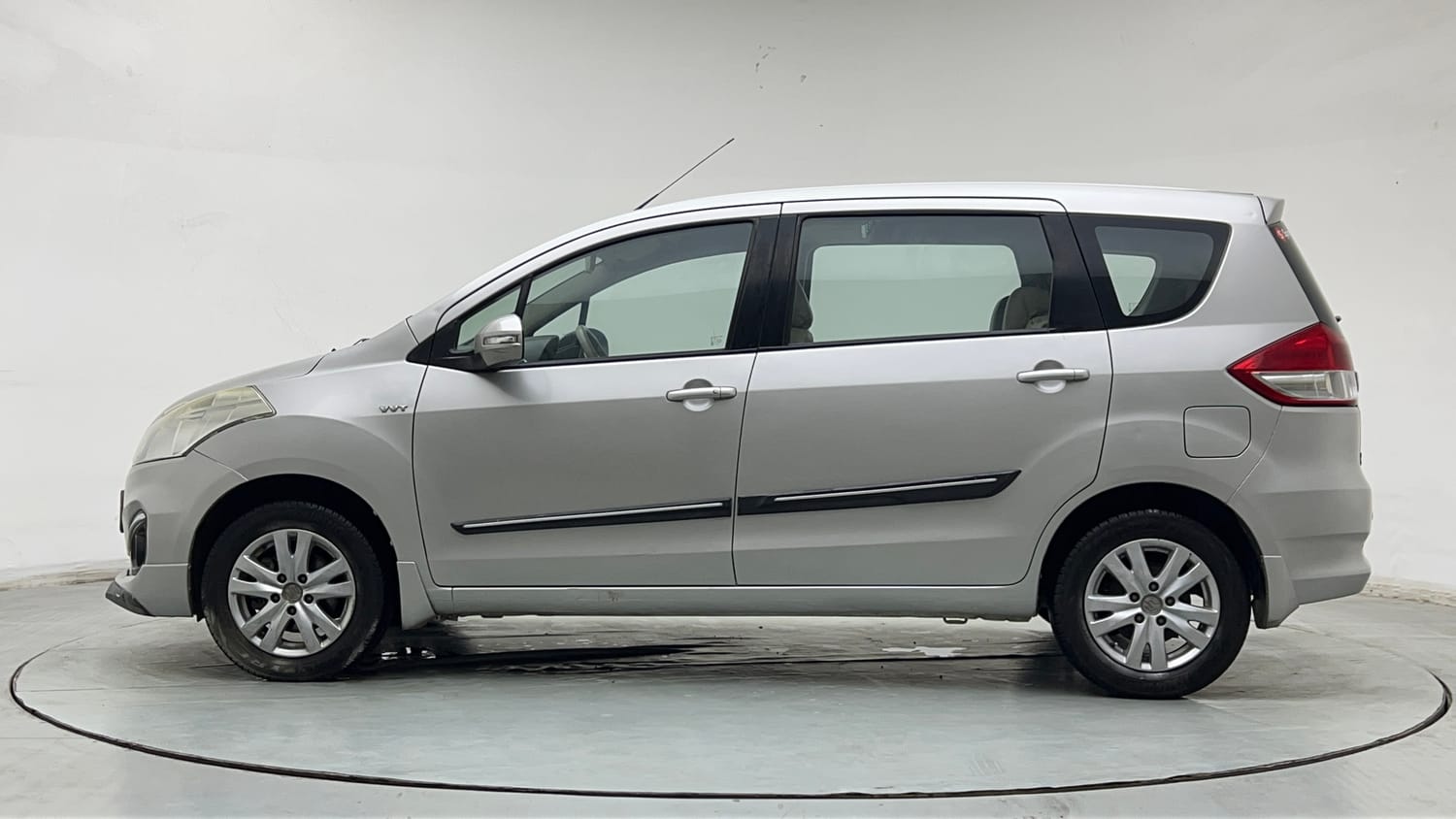 Used 2018 Maruti Suzuki Ertiga ZXI+ Petrol Manual exterior LEFT SIDE VIEW