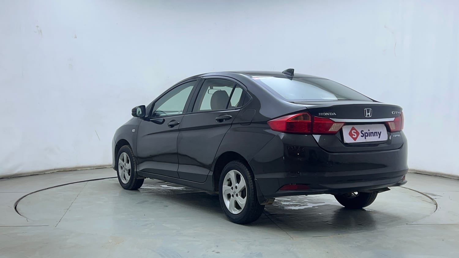 Used 2014 Honda City SV Diesel Diesel Manual exterior LEFT REAR CORNER VIEW