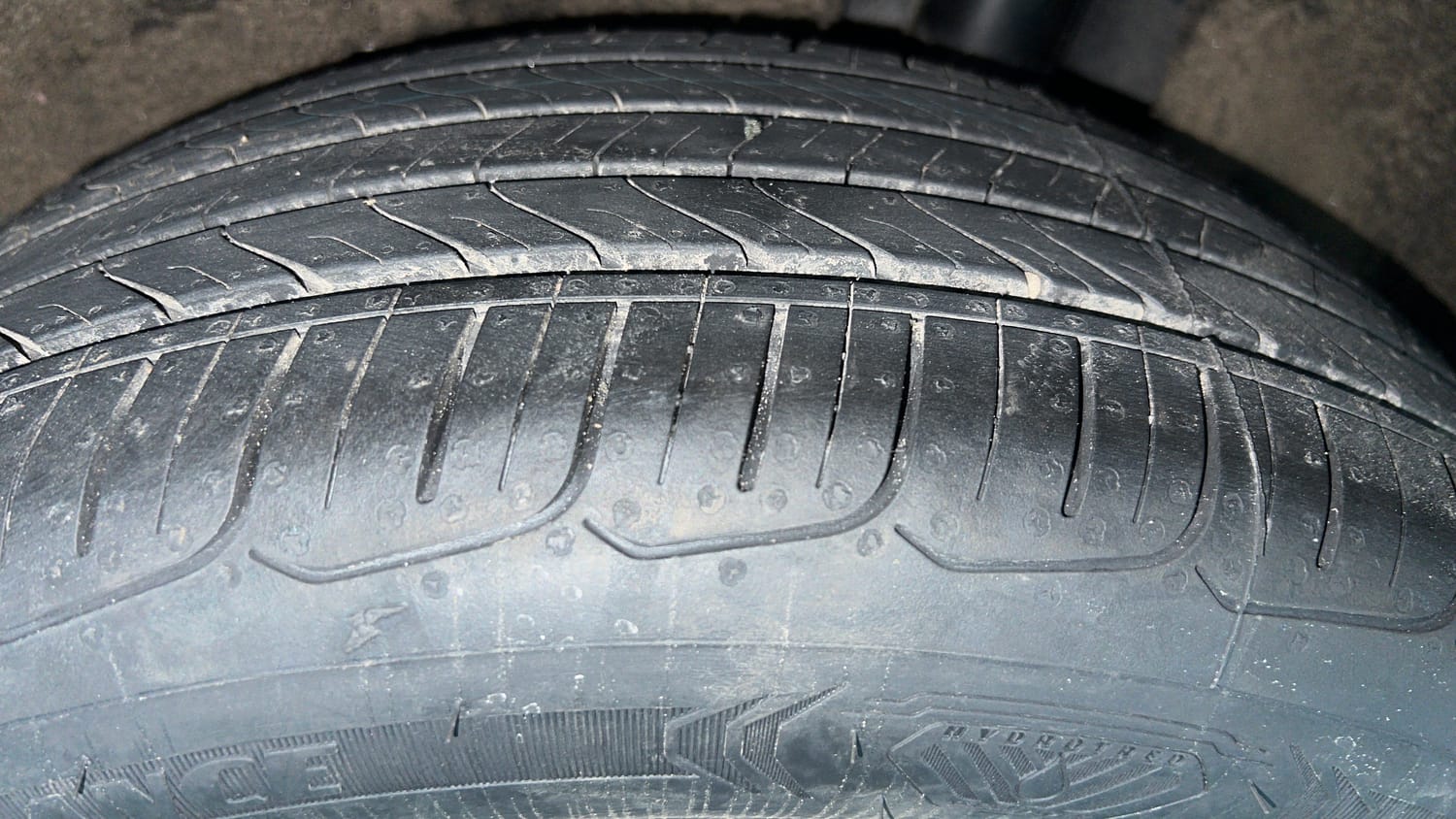 Used 2020 Toyota Glanza V CVT Petrol Automatic tyres LEFT REAR TYRE TREAD VIEW