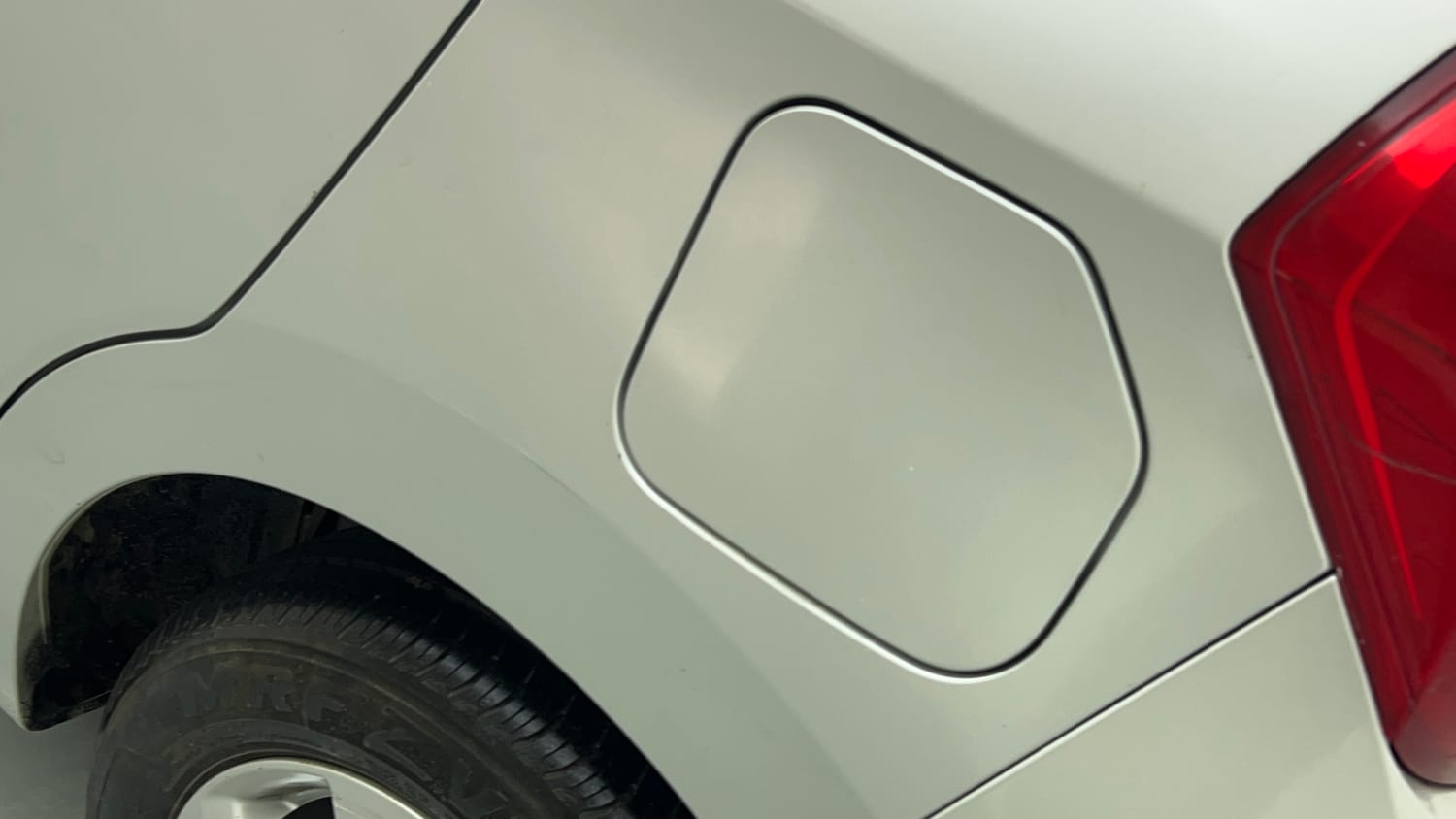 Used 2014 Maruti Suzuki Celerio VXi AMT Petrol Automatic dents MINOR DENT