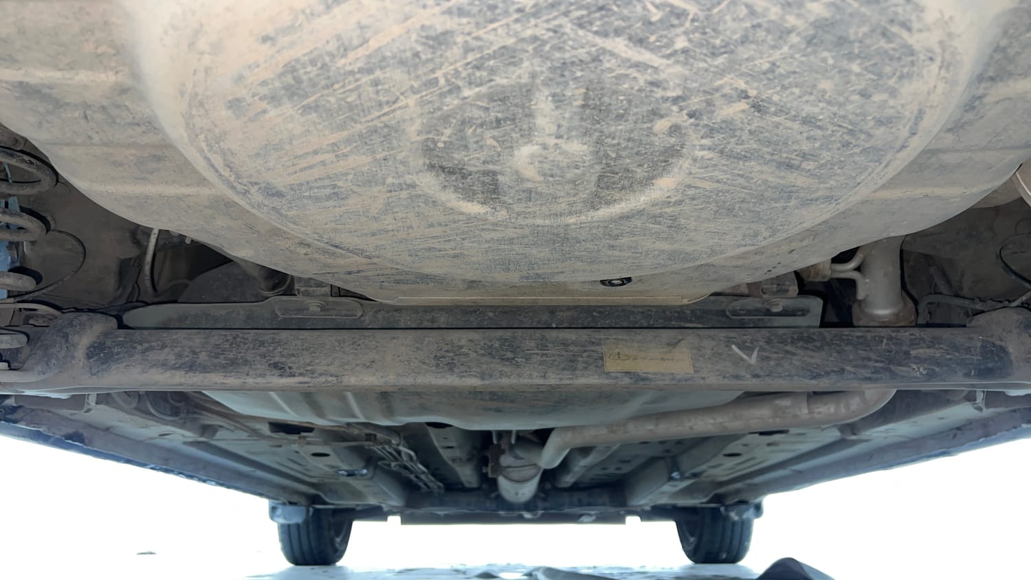 Used 2023 Tata Altroz XT 1.2 Cng(o/s fitted) Cng Manual extra REAR UNDERBODY VIEW (TAKEN FROM REAR)