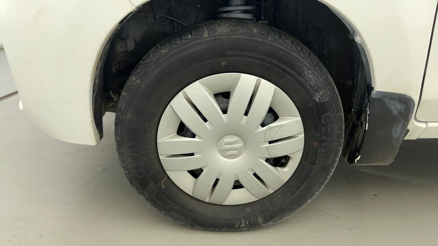 Used 2019 Maruti Suzuki Alto 800 LXi Petrol Manual tyres LEFT FRONT TYRE RIM VIEW